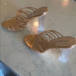🔥rose gold n clear heels🔥